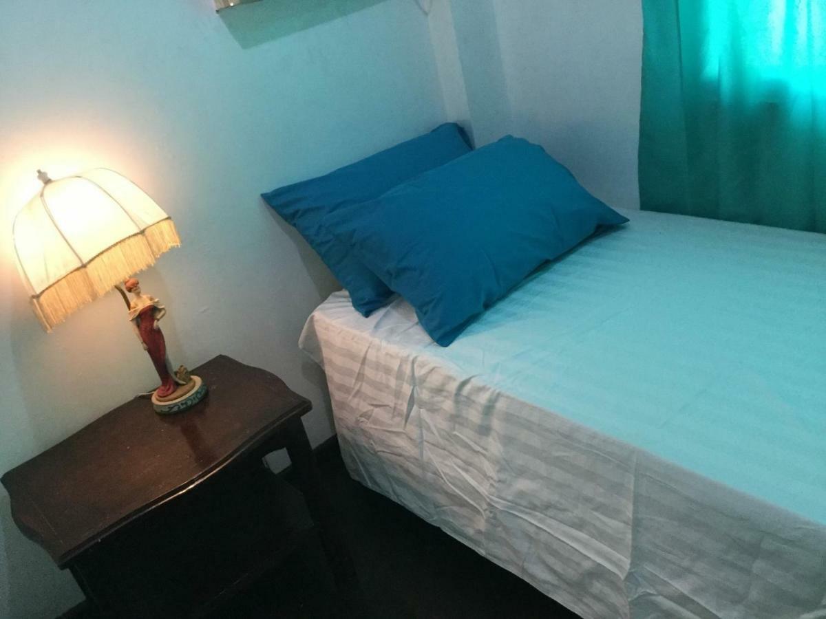 Joyful Island Hostel Мактан Экстерьер фото
