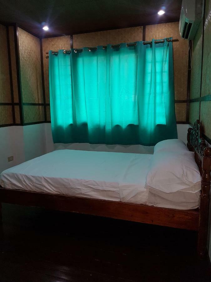 Joyful Island Hostel Мактан Экстерьер фото